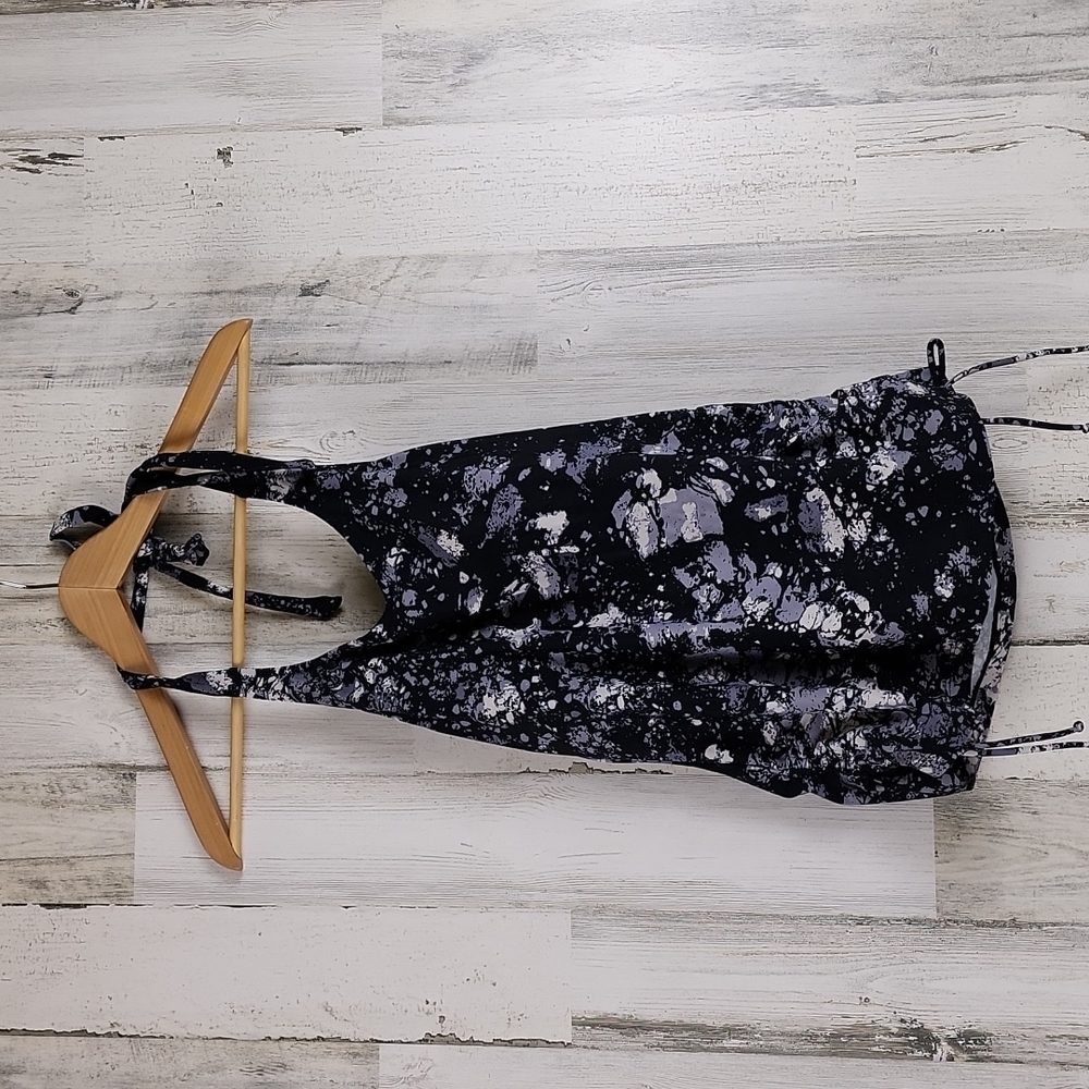 ModLi black gray white halter Maya swim tankini top ruched sides Size Medium NEW
